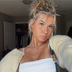 Meet your Posher, Maddy